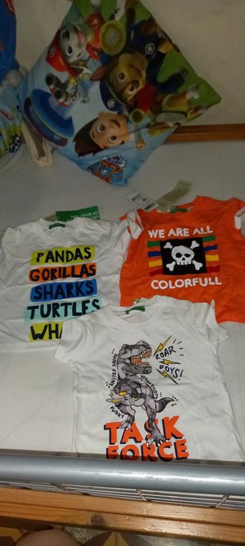 Lot Tee-shirt benetton 3 6 mois neuf