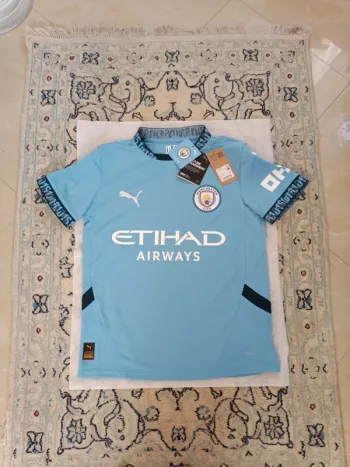 Maillot de foot Puma équipe Manchester City 2024/2025 taille 13/14 ans authentique neuf