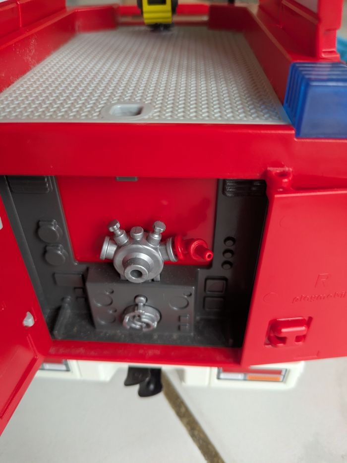 Camion de pompier Playmobil 9464 - photo numéro 9