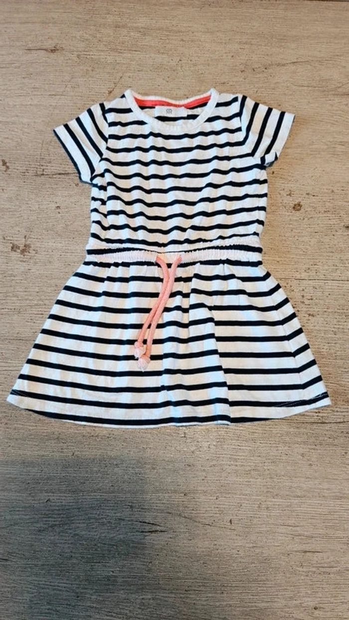 Robe courte à manches courtes, blanche lignée bleu, La Redoute, 2 ans, nickel