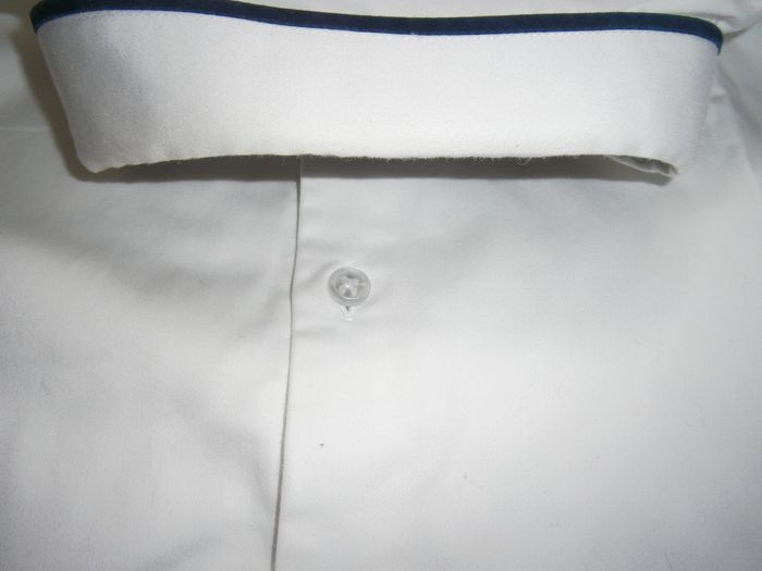 Chemise blanche liseré marine CELIO Taille S (37/38) - photo numéro 3