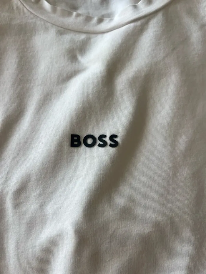 T-shirt boss - L - photo numéro 2