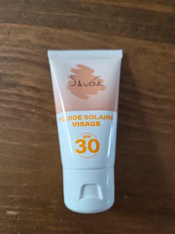 Fluide solaire visage