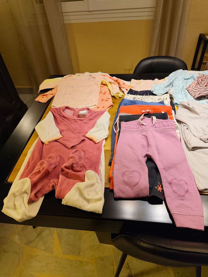 Lot de vêtements pour bébé age 12 mois - photo numéro 4