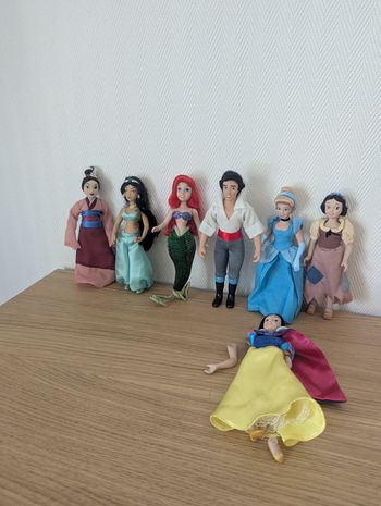 Lot de poupées Disney en porcelaine Mulan, Jasmine, Ariel et Eric, Cendrillon et Blanche neige