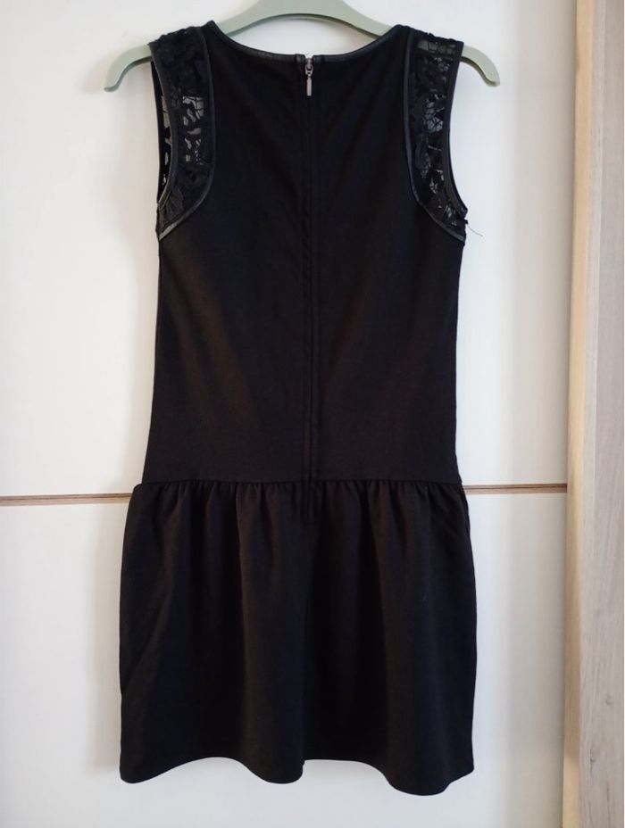 Robe noire Naf Naf dentelle aux épaules - photo numéro 4