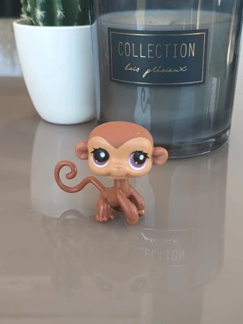 Littlest Pet Shop #56 monkey chimpanzee brown