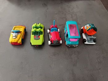 Lot de 5 Voitures  hot wheels