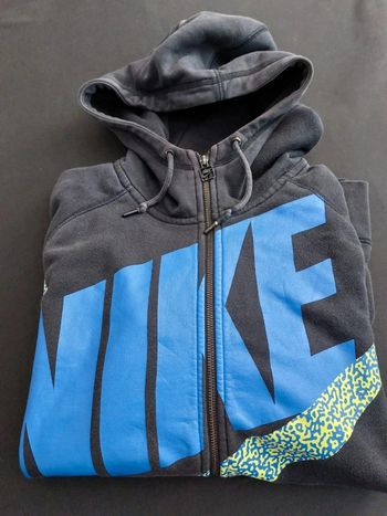Zip Nike