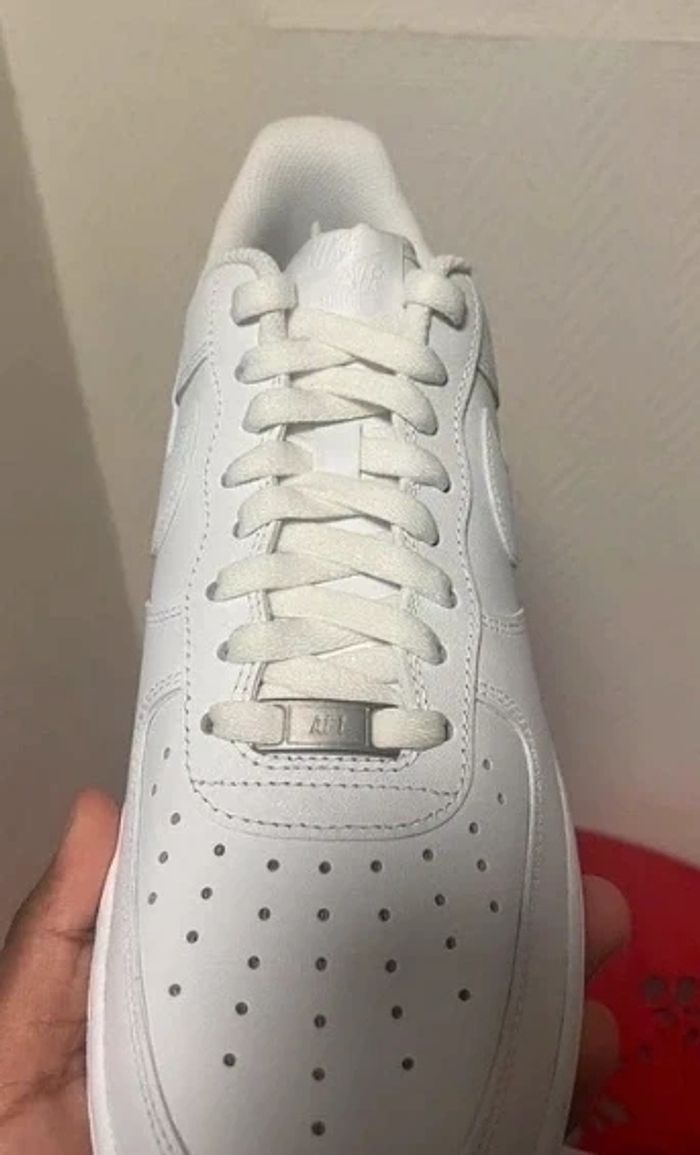 Nike Air Force 1 Low '07 White taille 40 - photo numéro 2