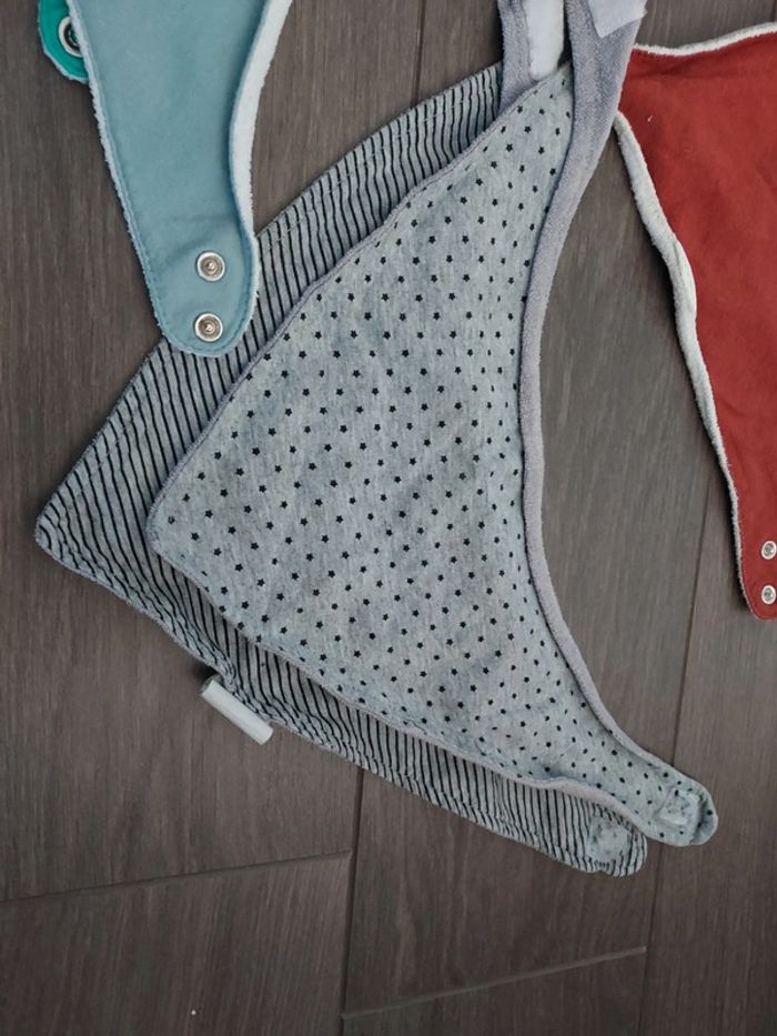 Lot 10 petits bavoirs - photo numéro 4