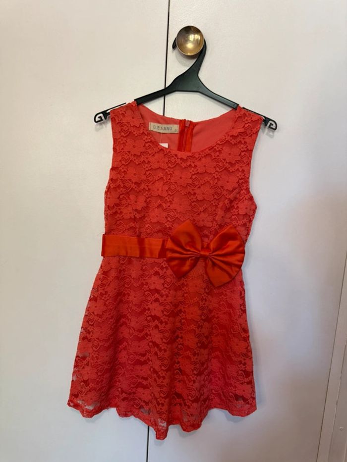 Robe en dentelle corail - photo numéro 4