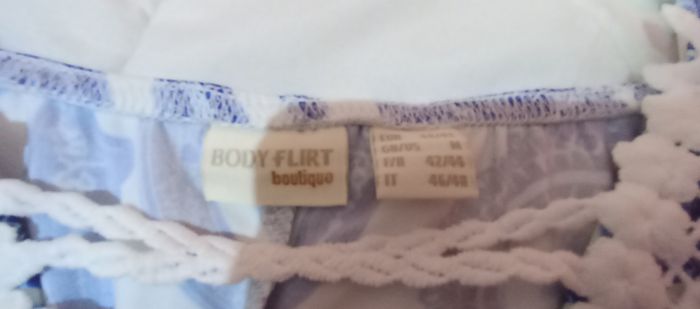 Robe femme jamais portée - photo numéro 2