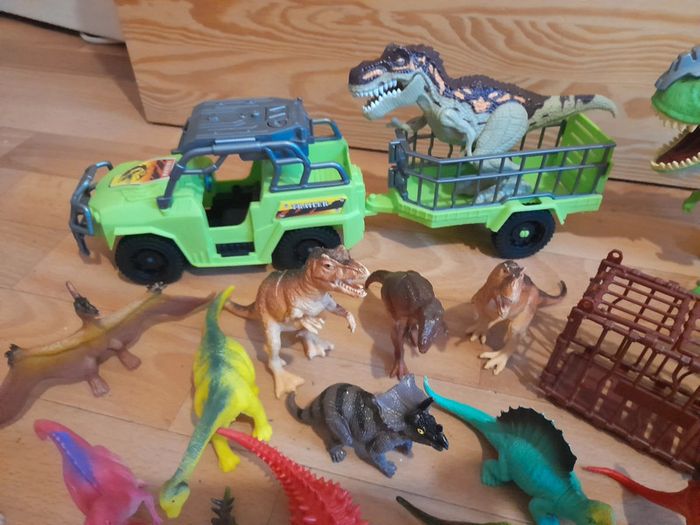 Lot dinosaures - photo numéro 5