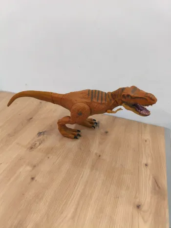 Jurassic world dinosaure T-Rex sonore