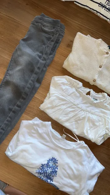 Lot vêtements fille 36 mois