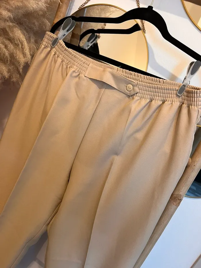 Pantalon beige - photo numéro 2