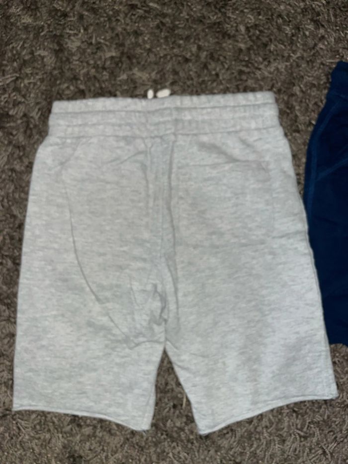Lot 2 shorts 8 ans - photo numéro 3