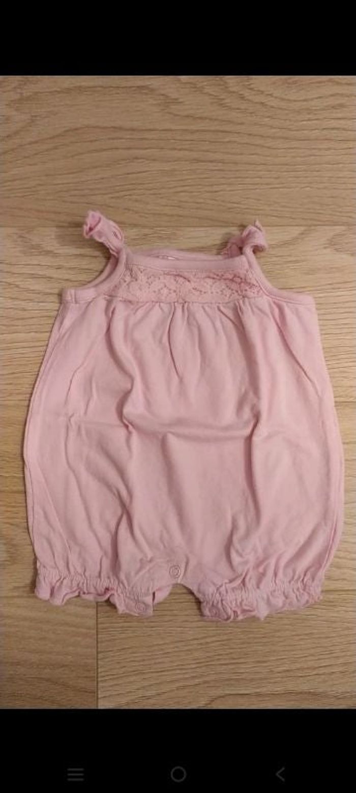 Combi barboteuse rose 3 mois