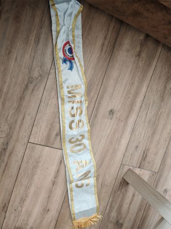 Écharpe miss 30 ans