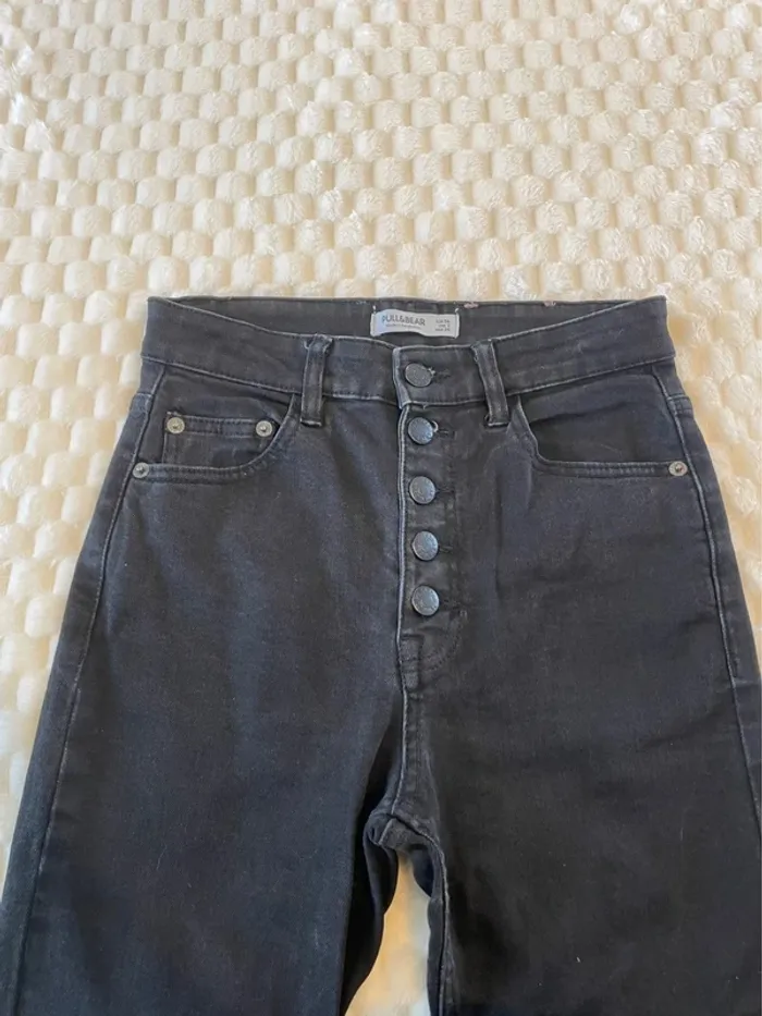 Jean noir Pull&bear - photo numéro 3