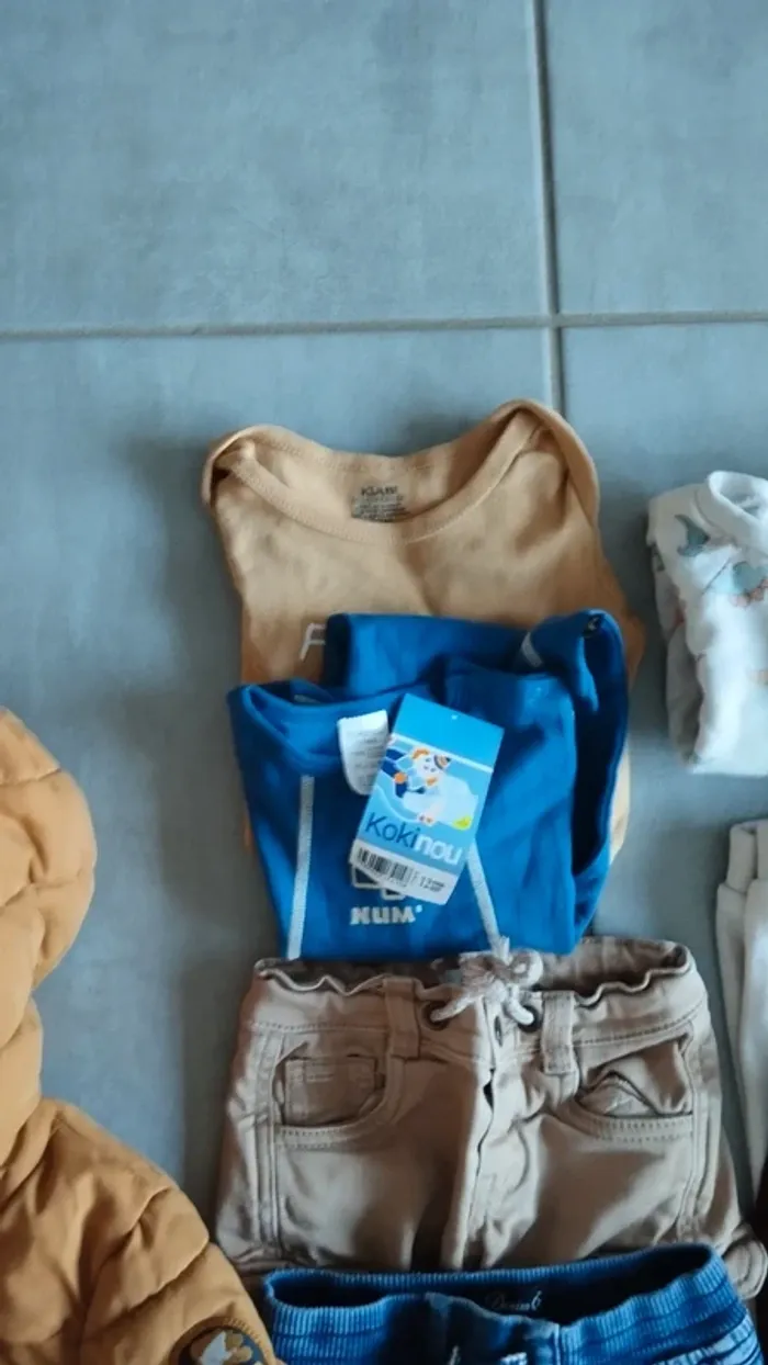 Lot de 11 vêtements garçon taille 12 mois - photo numéro 6