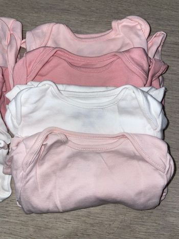 8 bodies manche courte bébé fille 0-3mois