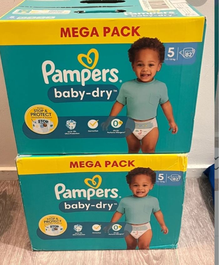 Couches Pampers taille 5