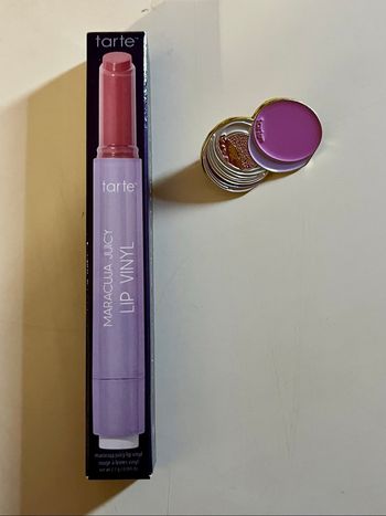 maracuja juicy lip vinyl tarte neuf (valeur 26,50€)