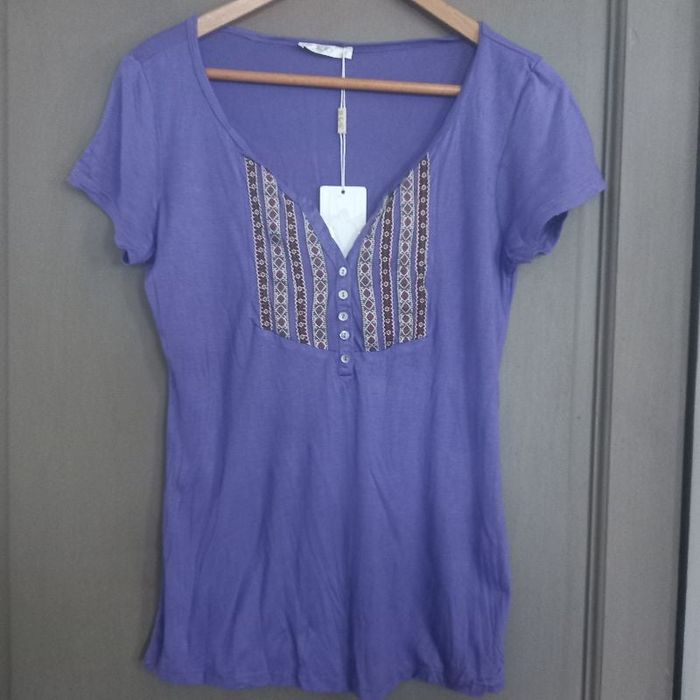 tshirt violet