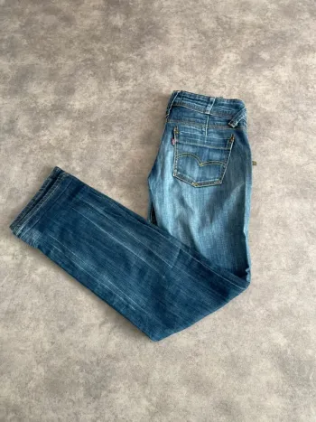 Jean Lévi’s W27 L32