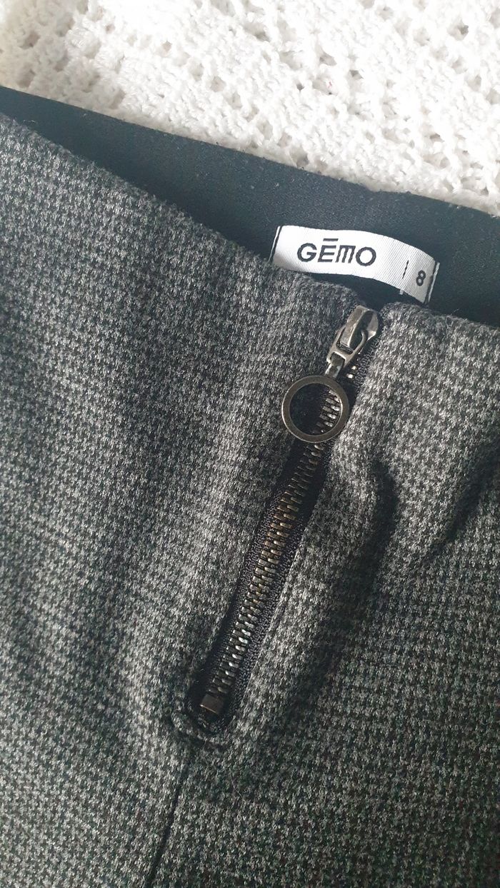 Pantalon 8 ans - photo numéro 2