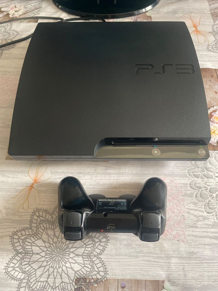 Console Sony PlayStation 3 Slim 120 Go Câbles manette et 1 Jeu - Occasion TBE - photo numéro 5