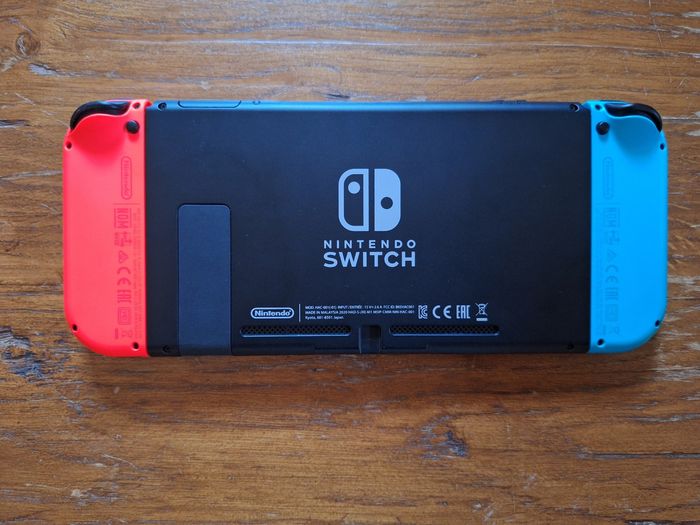 Nintendo Switch - photo numéro 4