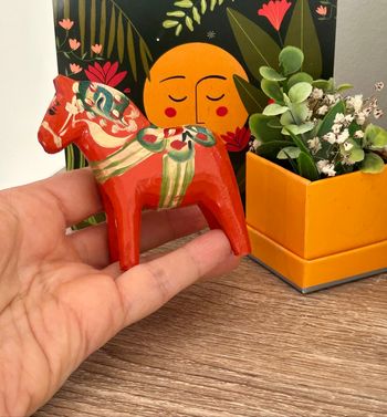 Cheval Dala vintage suédois - années 50/60, rouge/orangé, fait main, pièce rare