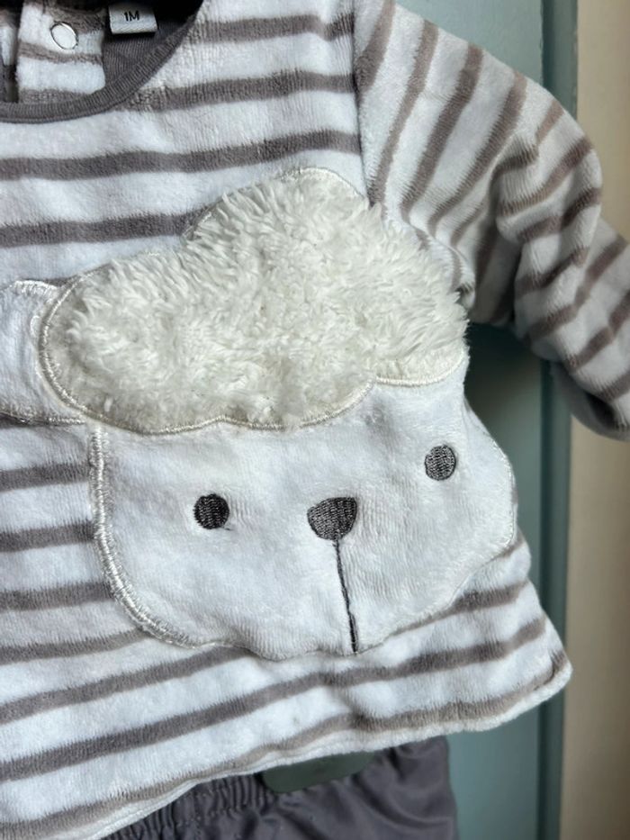 Ensemble doublé mouton , 1 mois - photo numéro 2