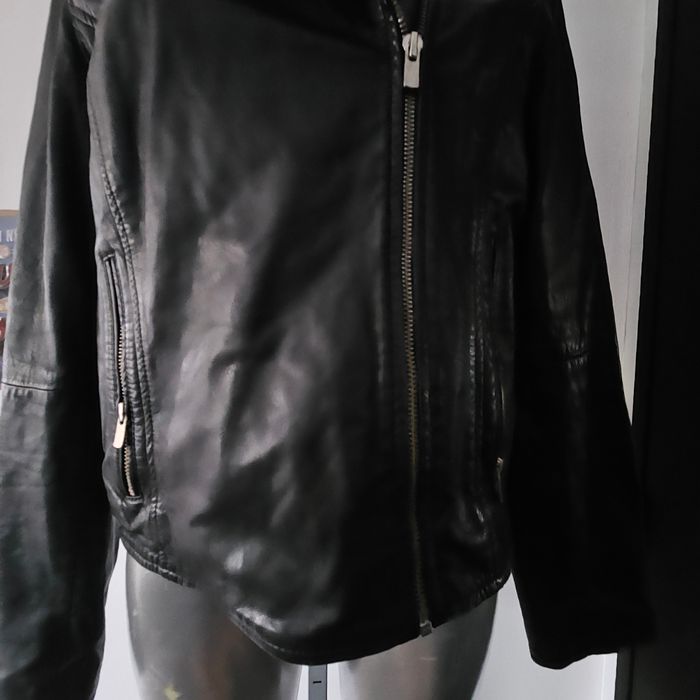 Perfecto en cuir - photo numéro 3