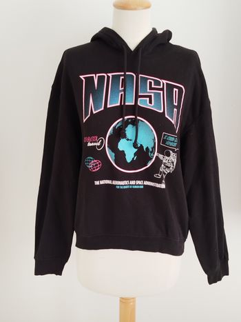 Sweat noir à capuche H&M taille 38