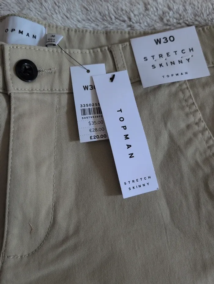 Short chino homme W30 neuf. Taille 40. Topman - photo numéro 4
