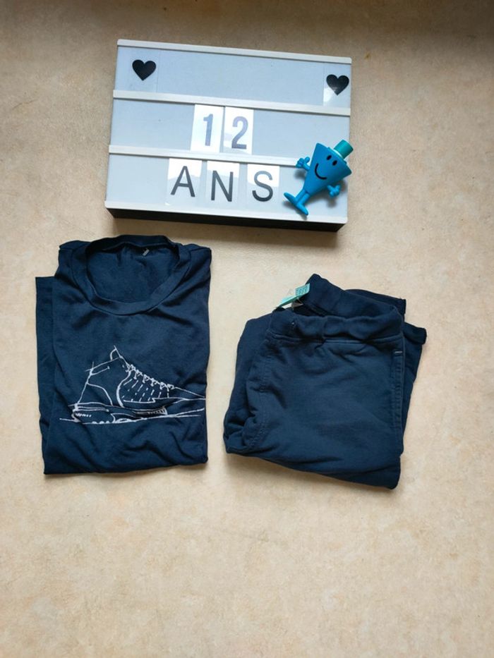 Ensemble Tee shirt et short 12 ans en don