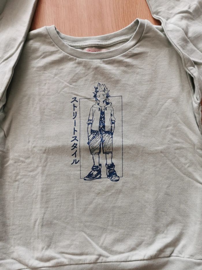Sweat 8ans - photo numéro 2