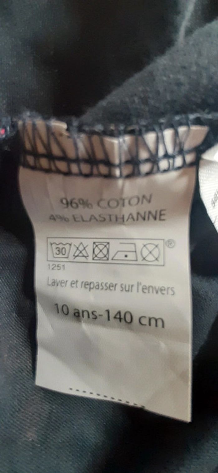 Joli Leggins NEUF 10 ans fleurs - photo numéro 2