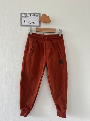 Jogging marron - taille 4 ans 🌼