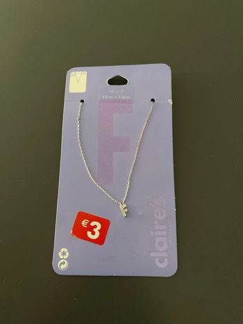 Pendentif lettre F claire’s