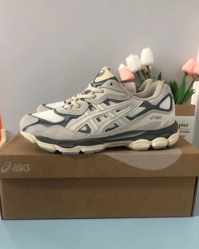 Asics GEL-NYC Gris 39.5