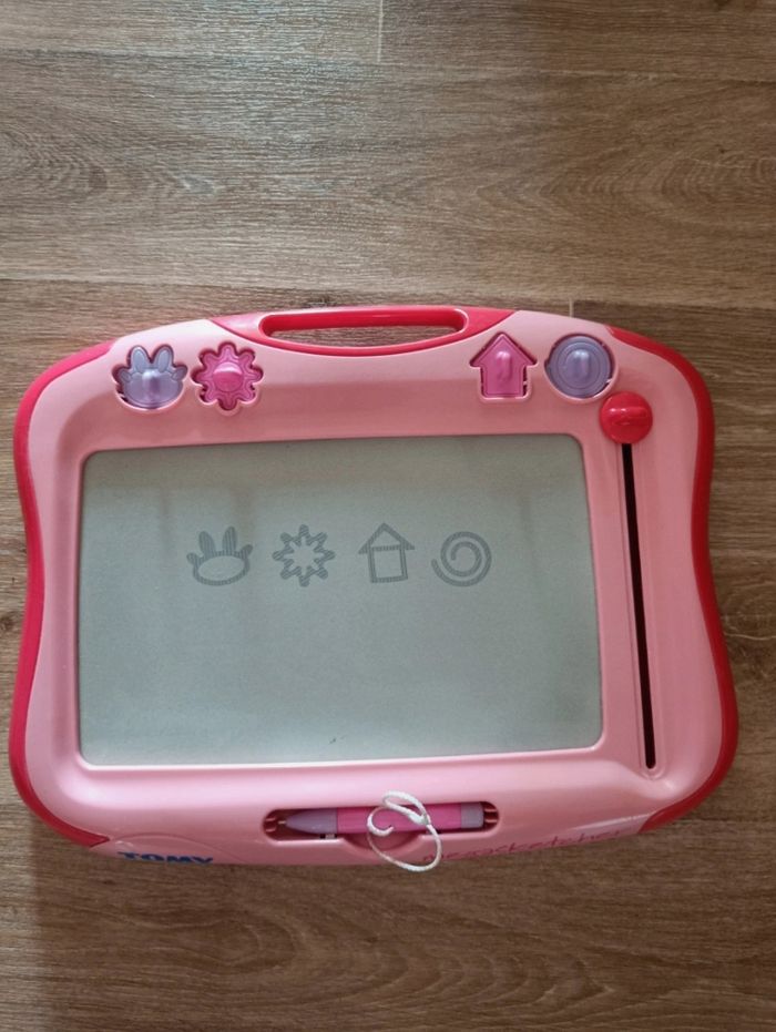 Ardoise tablette magique