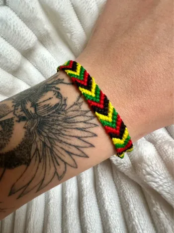 Bracelet brésilien quatre couleur