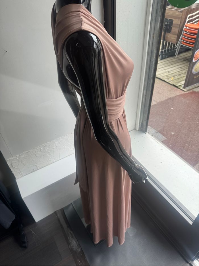Robe de soirée - photo numéro 2