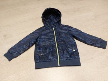 Veste mi-saison avec joli motif /
JBC / Taille 92