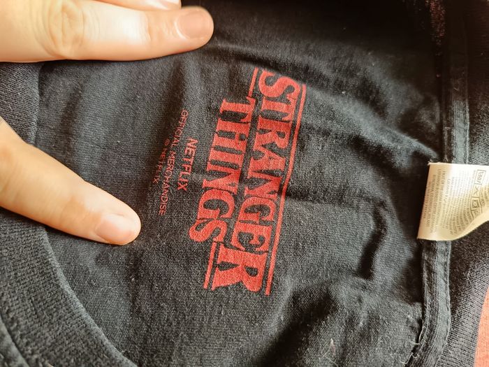 T shirt stranger things - photo numéro 3